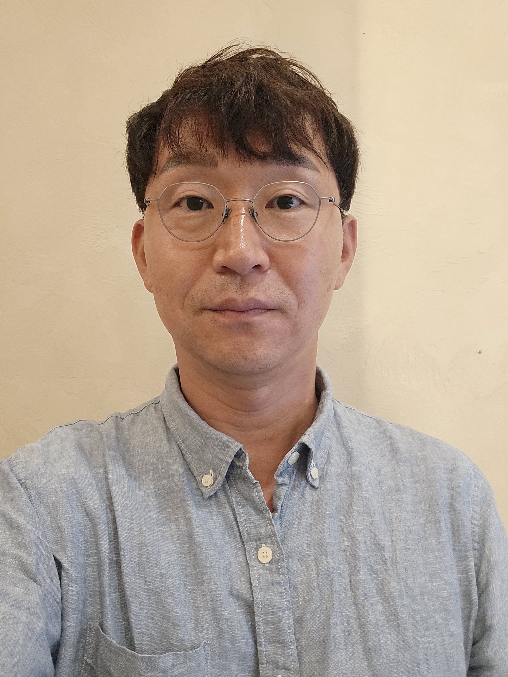 Read more about the article AI 보안 연구자 강장묵 교수, 의료영상 AI로 연구 지평 확장…규폐증 조기 스크리닝 가능성 제시