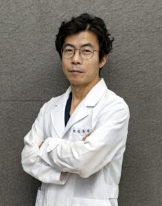 어깨 통증과 움직임 제한 있다면 회전근개 파열ㆍ손상 가능성 확인해야 [김홍겸 원장 칼럼]